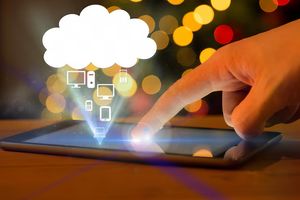 Guide to Cloud Phone Services: Modern Communication for Businesses