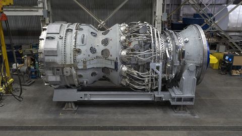 Gas Turbines Explained: An Informative Guide to Basics, Working Principles, and Key Facts