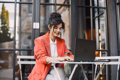 Freelancing: A Complete Guide to Building a Sustainable Freelance Career